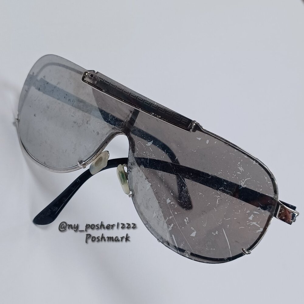 ＶＥＲＳＡＣＥ VE2140 Men's Greca Style Shield Frames Sunglasses Silver(𝗕𝗥𝗢𝗞𝗘𝗡)